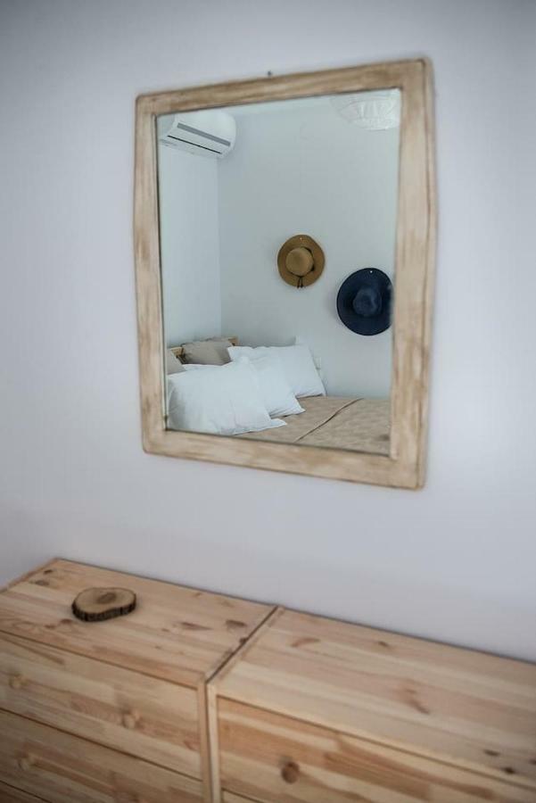 Aquarella-Stylish Veranda Apartment In Centre Of Poros Town Exterior photo