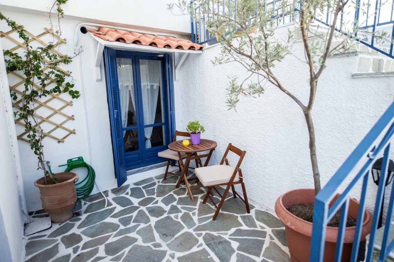 Aquarella-Stylish Veranda Apartment In Centre Of Poros Town Exterior photo