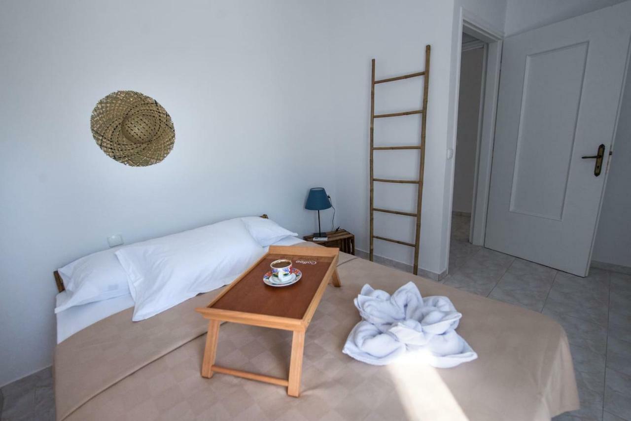 Aquarella-Stylish Veranda Apartment In Centre Of Poros Town Exterior photo