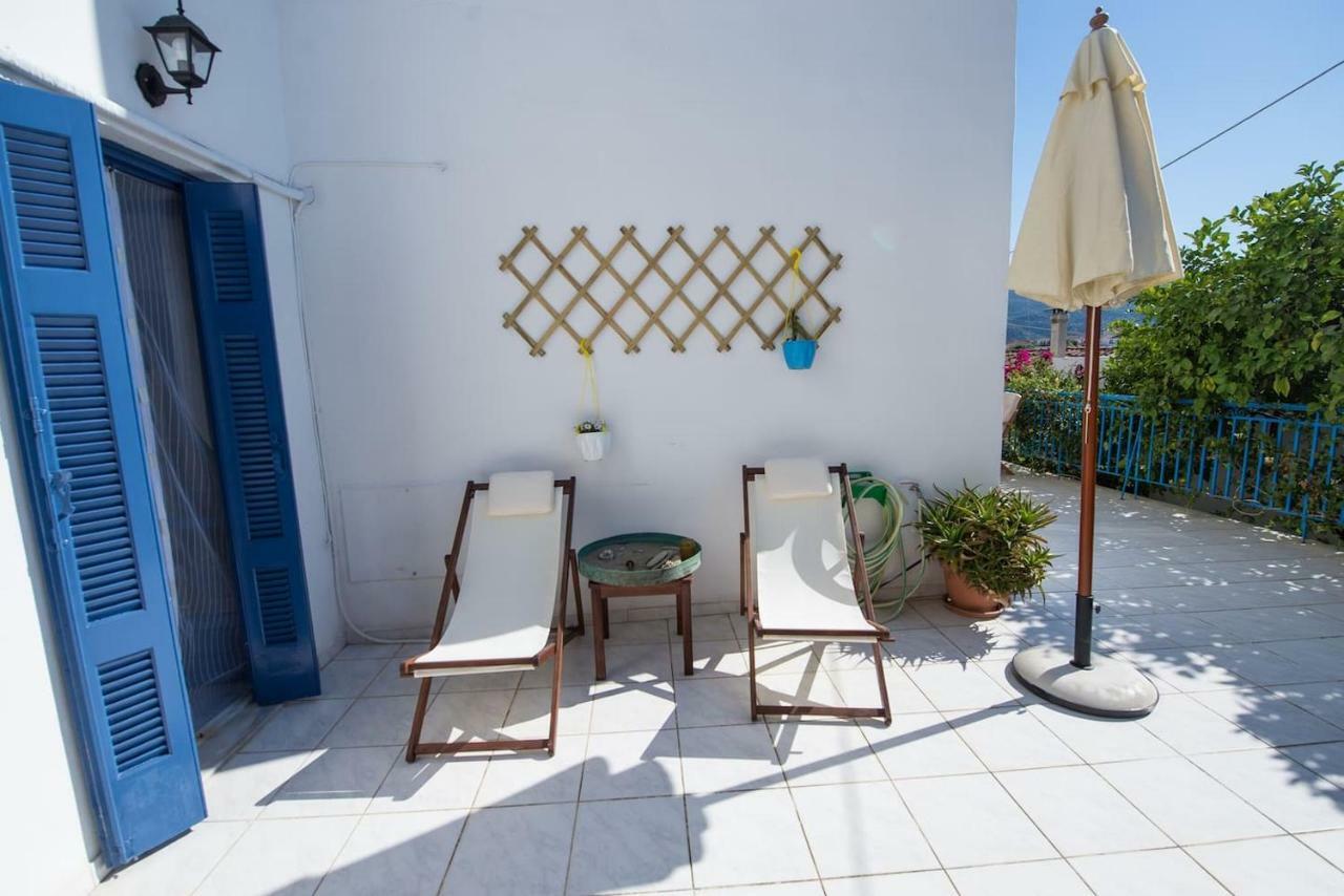 Aquarella-Stylish Veranda Apartment In Centre Of Poros Town Exterior photo