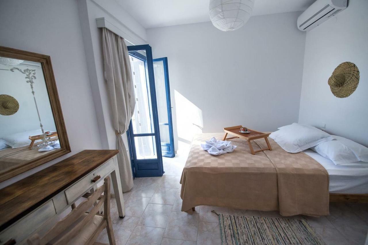 Aquarella-Stylish Veranda Apartment In Centre Of Poros Town Exterior photo