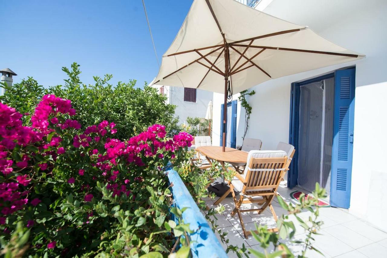Aquarella-Stylish Veranda Apartment In Centre Of Poros Town Exterior photo
