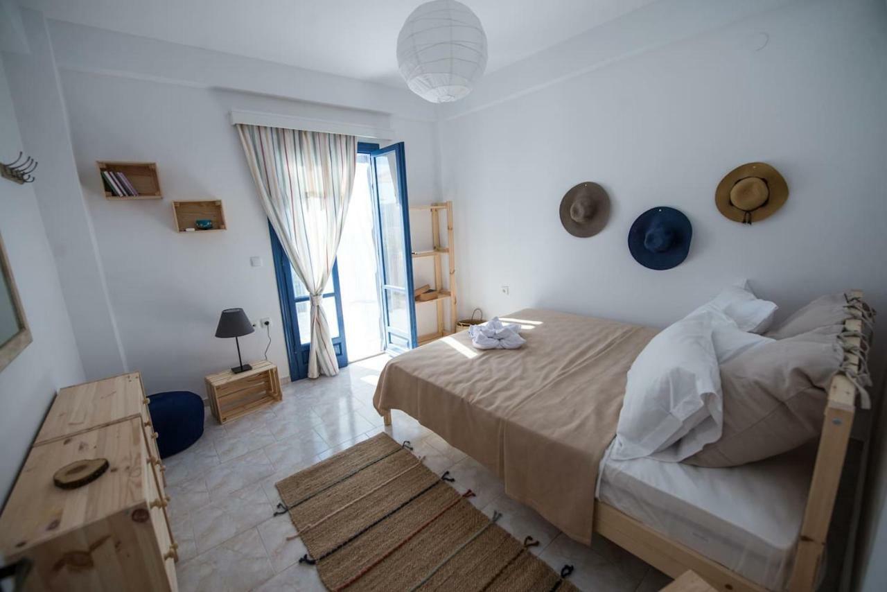 Aquarella-Stylish Veranda Apartment In Centre Of Poros Town Exterior photo