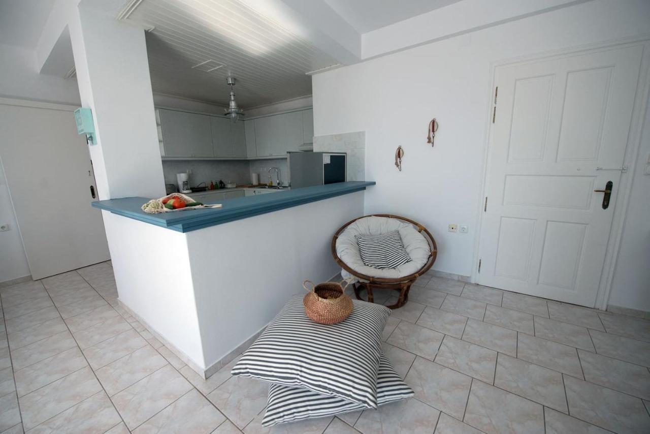 Aquarella-Stylish Veranda Apartment In Centre Of Poros Town Exterior photo